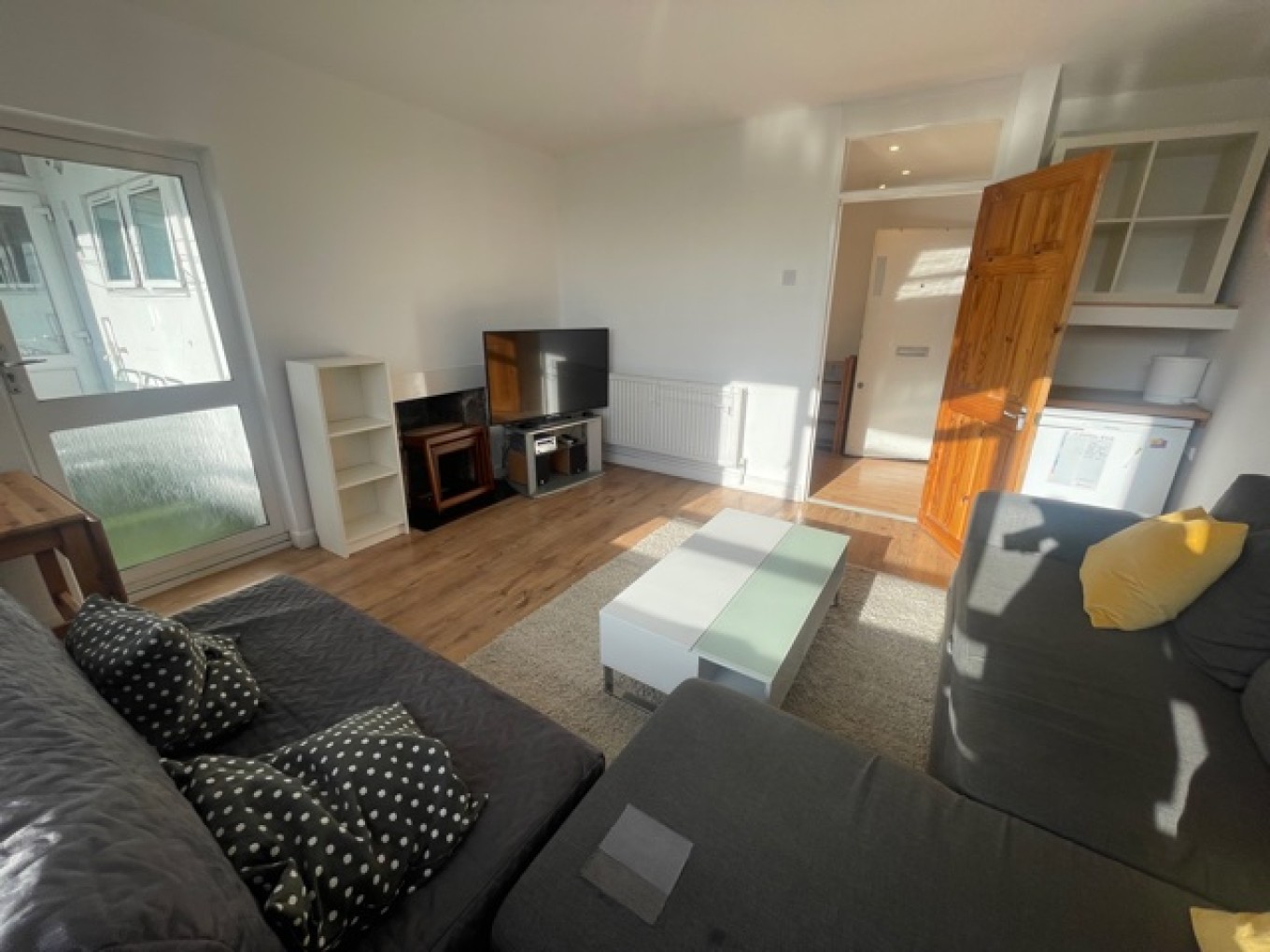 3 bed flat to rent