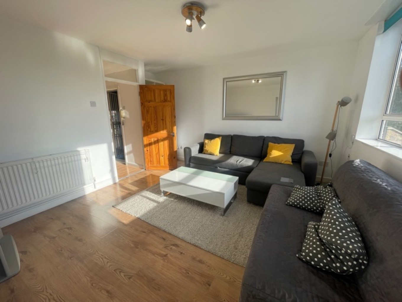 3 bed flat to rent